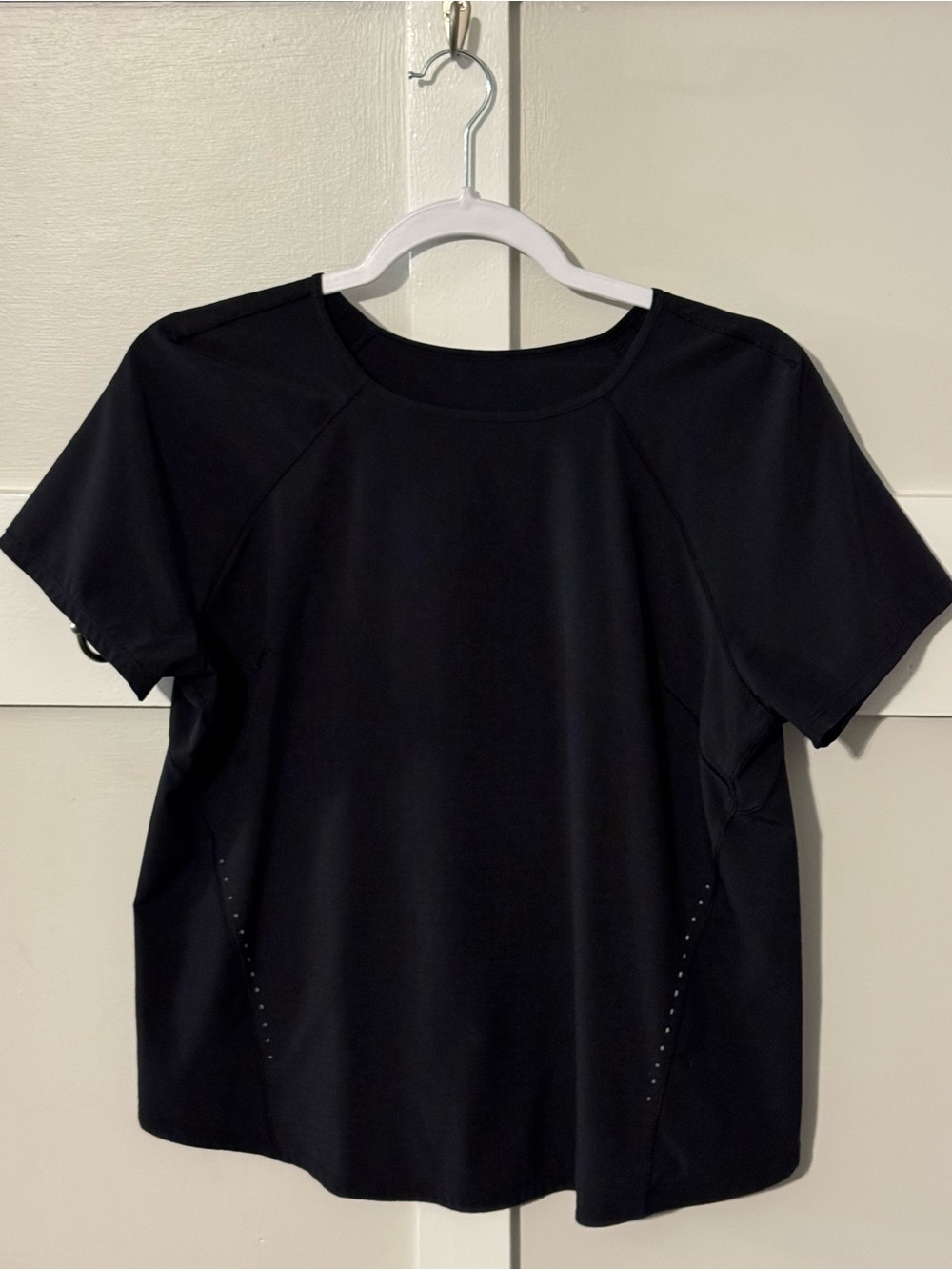 Black Lululemon Women's Performance Short-Sleeve Top